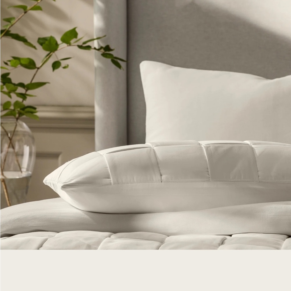 Elegant White Quilted Woven Icon Pillow Cover (Lumbar)